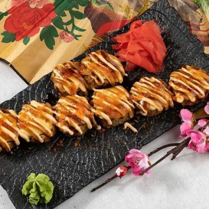 Горячий ролл Цезарь запеченный