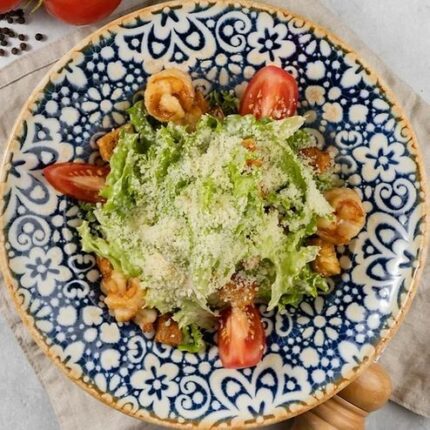 Салат Цезарь с креветкой